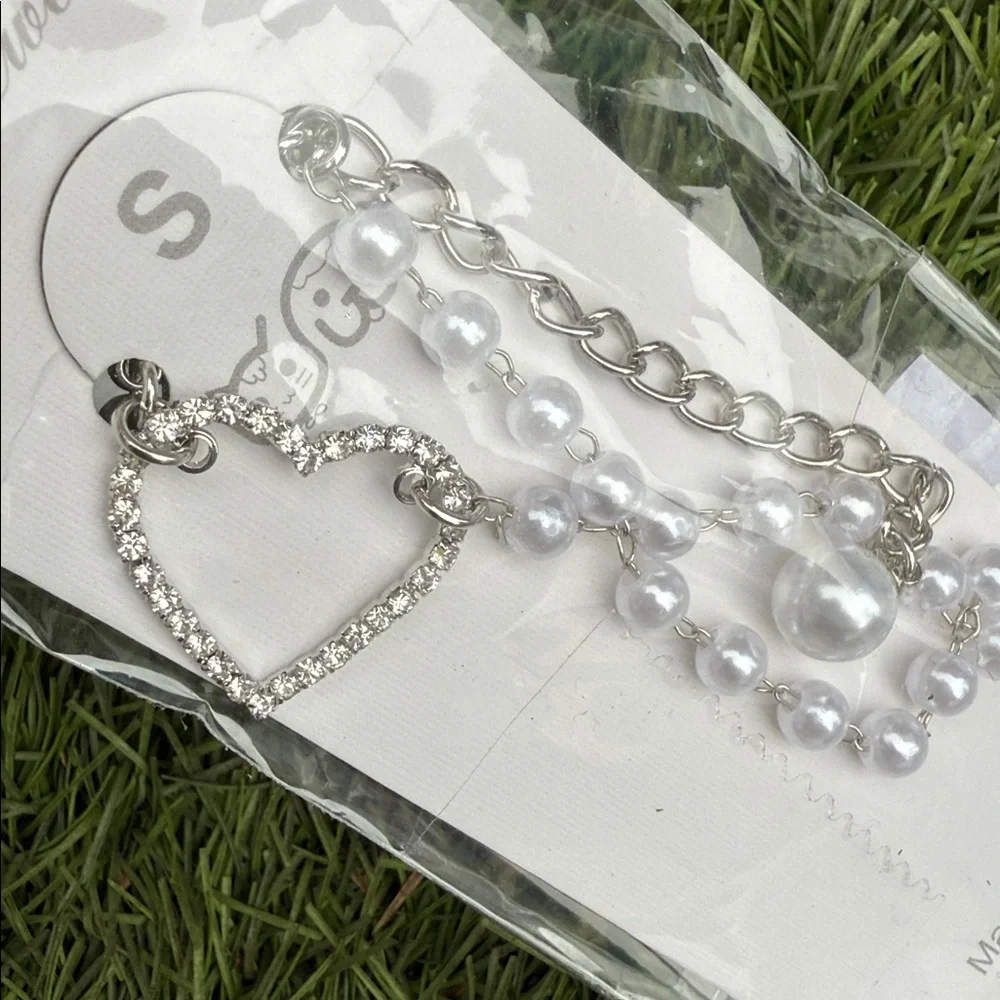 Sparkling Silver Heart and Pearl Dog Necklace 11”